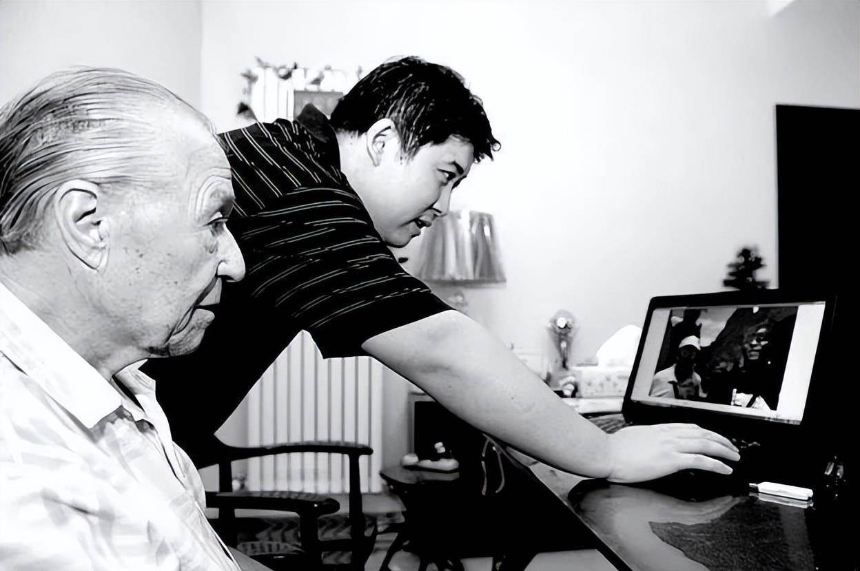 2008年,中国小伙宋杨接瑞士老人回国养老,父母支持,结局怎样