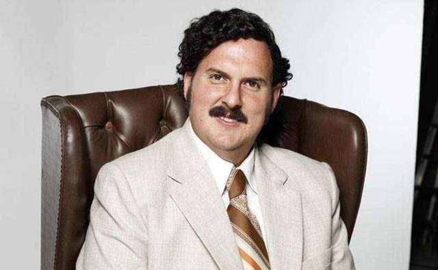 上世纪80年代,老布什担任美国副总统期间,利用在阿富汗的毒品活动,来