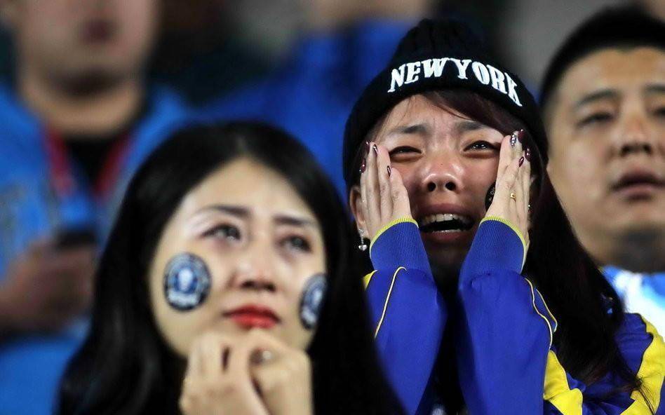 9年前今天大连阿尔滨中超降级 美女球迷落泪!