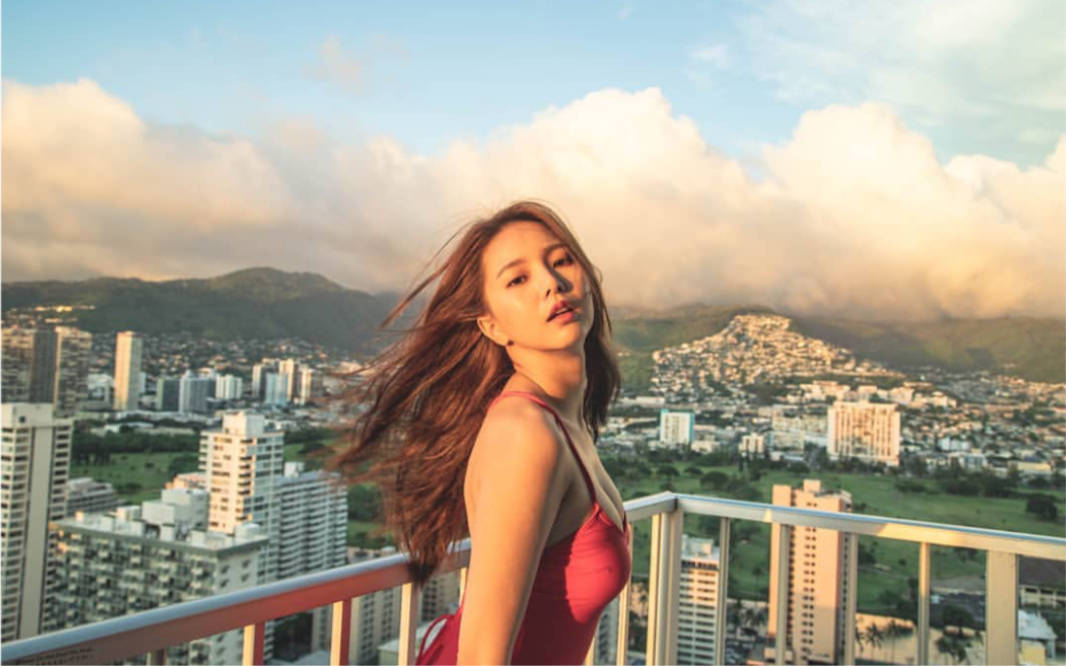 韩国女星,歌手金珍熙的比基尼美照,有没有心动呀?_社会_时尚_演艺