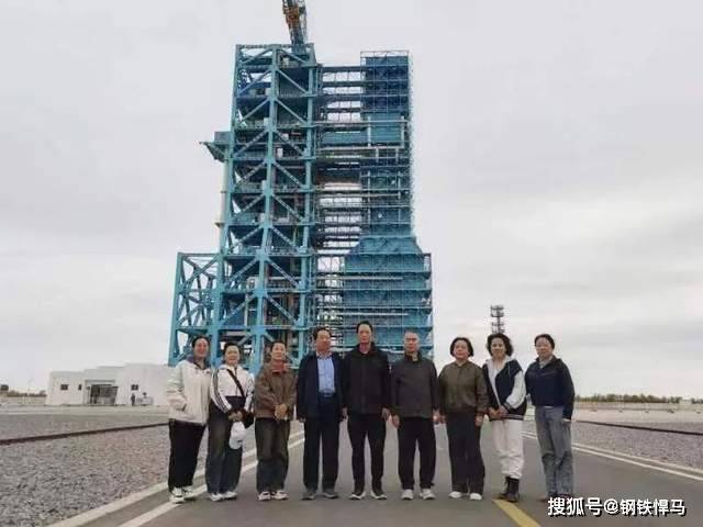 南阳社区志愿者协会退伍兵航天服务队回访东风航天城记实_部队番号