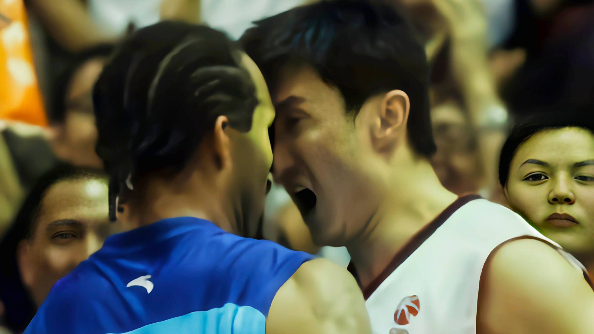 就在广东宏远队主场领教过杜锋指手画脚冲着他口吐芬芳