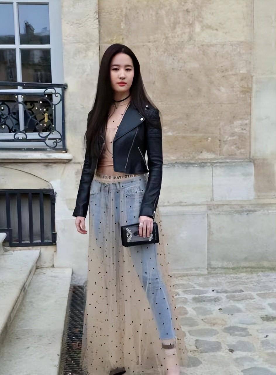 刘涛肩带滑落,孙俪像大头娃娃,尴尬又好笑_刘亦菲_好身材_张萌