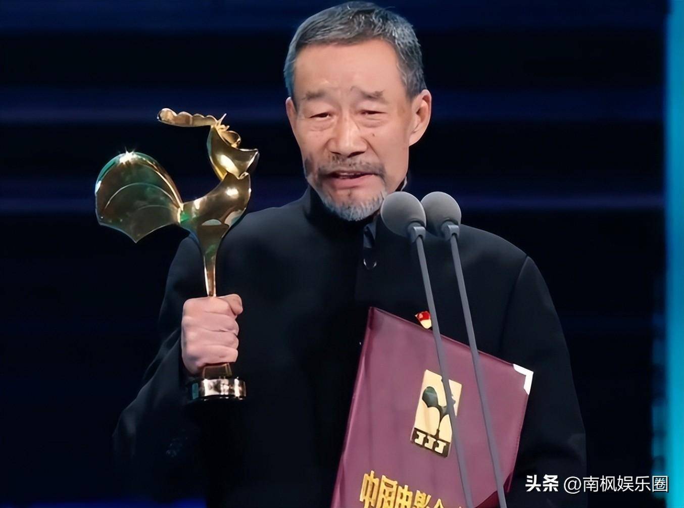 最佳男配,王一博表情耐人寻味,大明星的心思猜不透_何赛飞_观众_闫妮
