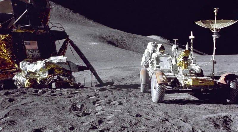 海外用户exabrickslego_go透露,编号为42182的1970阿波罗月球车预计将