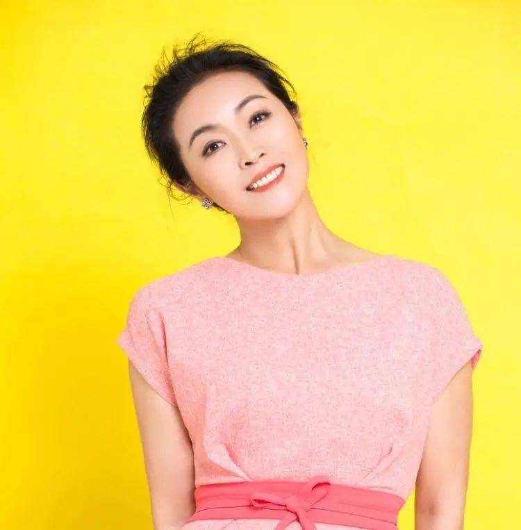 《丁宝桢》方晓莉:孕育女儿九死一生,嫁圈外丈夫现在怎样了?