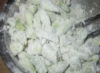 蒸菜：小时候的美味，在农村的人绝对吃过的东西(图2)