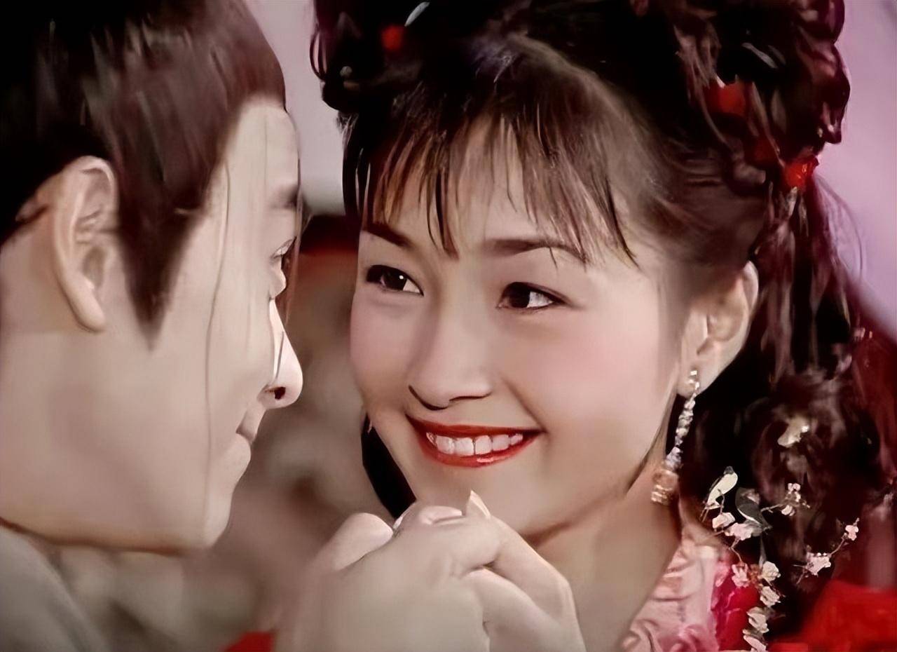 两拒黎明嫁老外,爆红后退圈当护士,"最美郭襄"李绮红近况如何