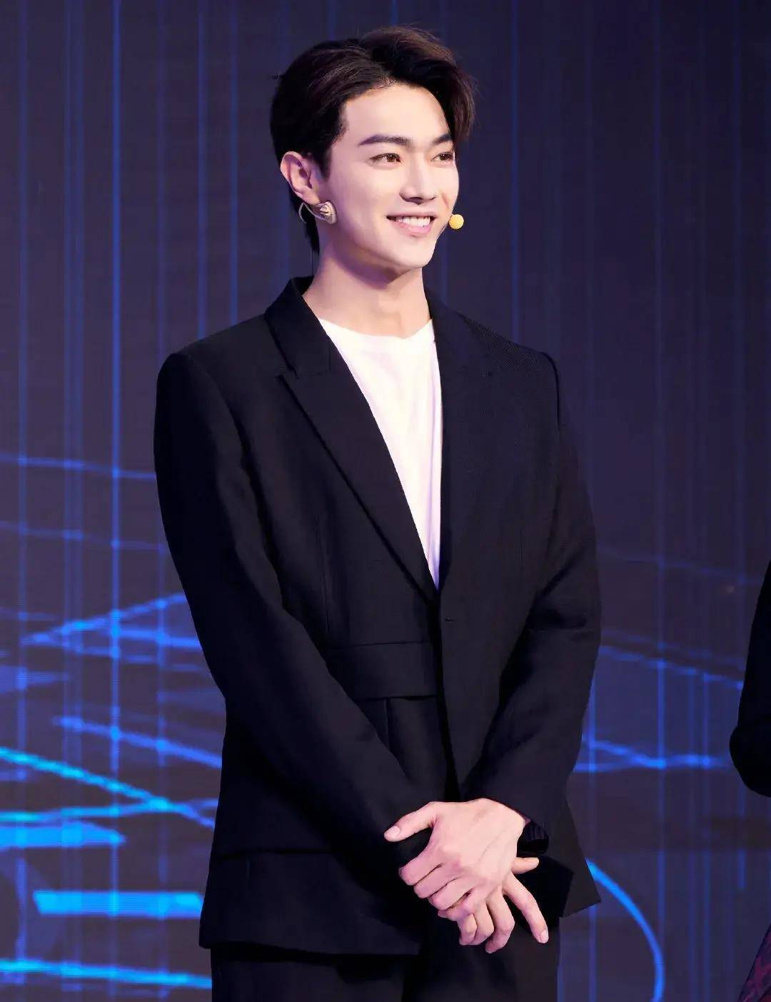 5娱报:王一博檀健次杨紫范丞丞罗云熙白鹿刘诗诗许凯景甜宋茜_品牌