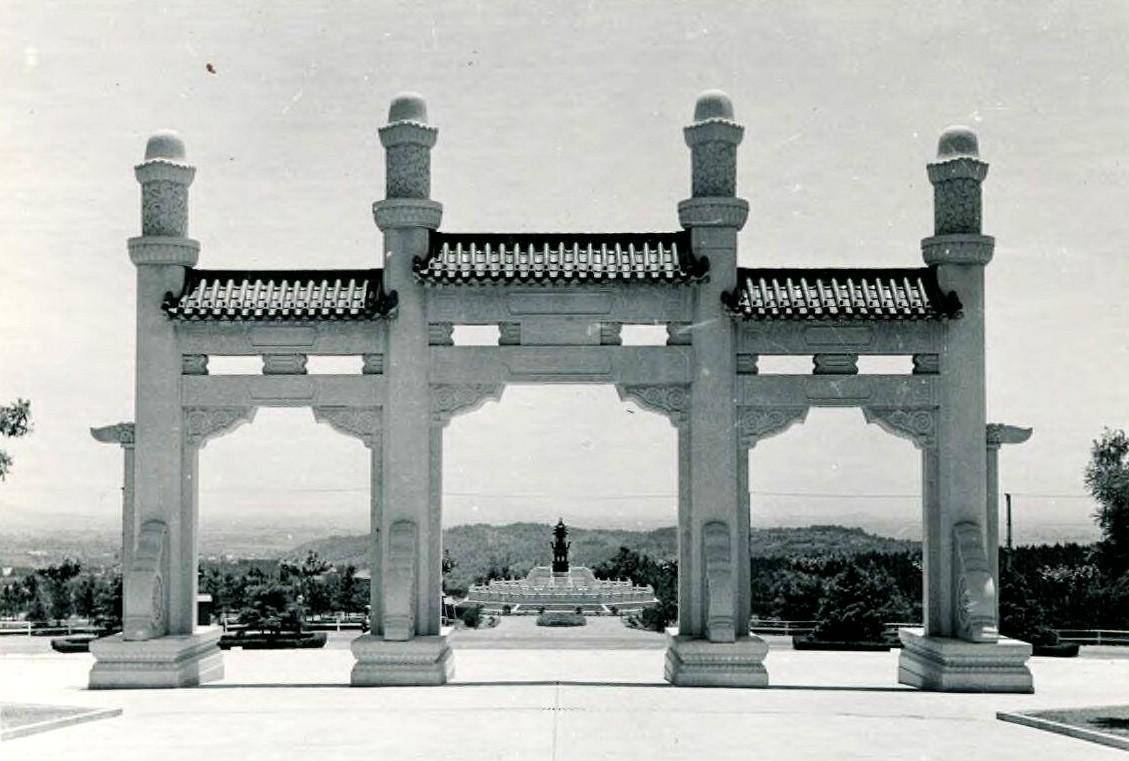 近百年前的中山陵旧照_照片_牌坊_位置