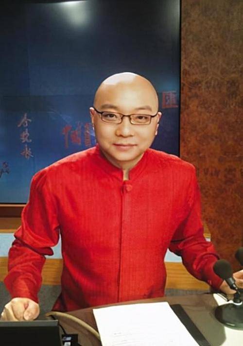 他曾与女子都是电视主持,后双双辞职下海创业,如今生活让人羡慕_王凯