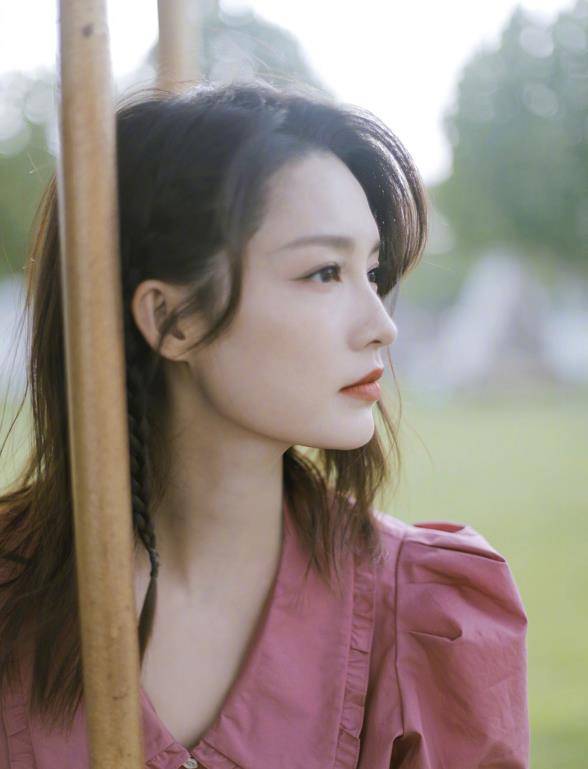 李沁公开自己的体重,称最胖的时候92斤,杨紫:我最瘦100斤_话题_节目