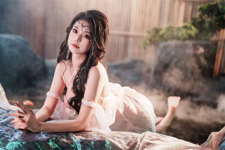 蜜汁猫裘最新cos美人鱼,奶牛兔,圣诞兔兔,足球宝贝写真合集_作品_cos