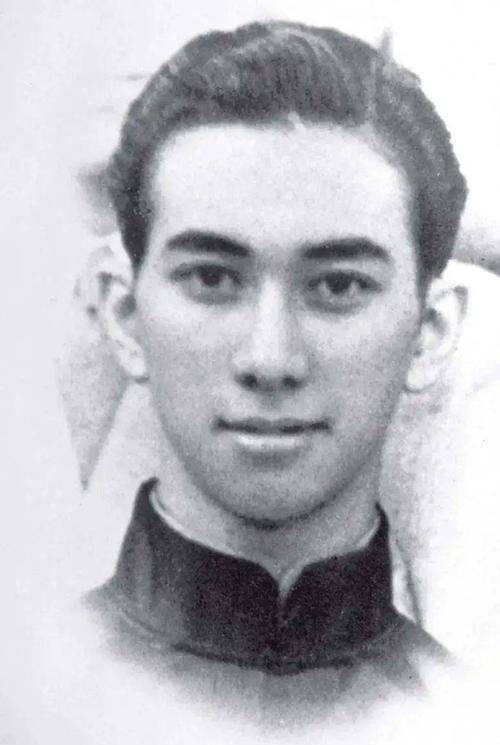 何鸿章_妹妹_哥哥