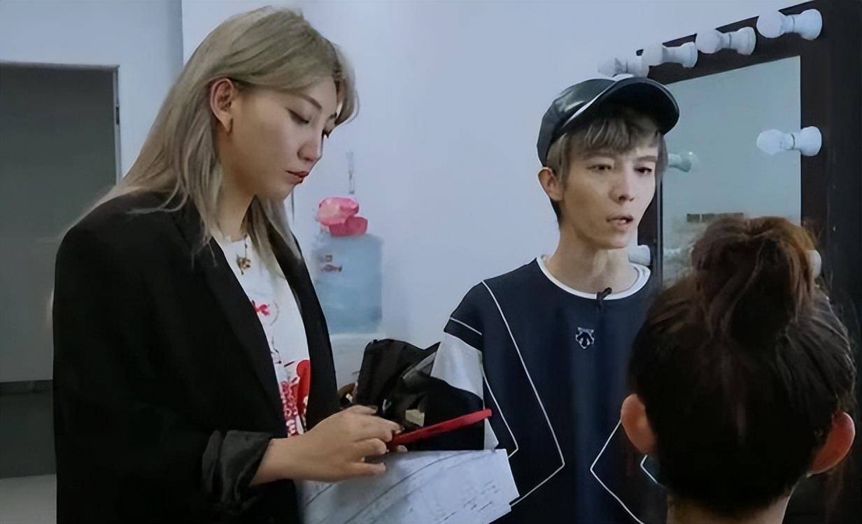 "黑红体质"孟子义:惹恼袁咏仪暗讽郭敬明,碰瓷黄晓明被杜江点赞_孟姐