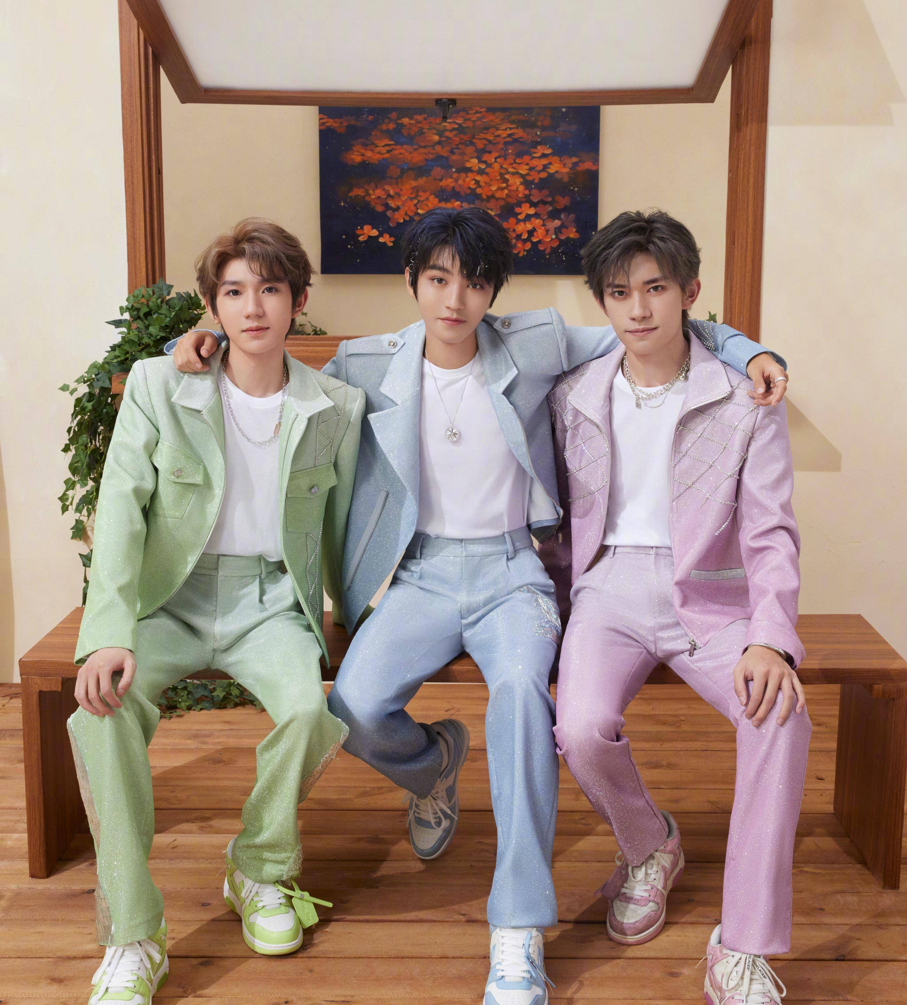 王源23岁生日,王俊凯易烊千玺深夜卡0点送祝福_音乐_发展_时期