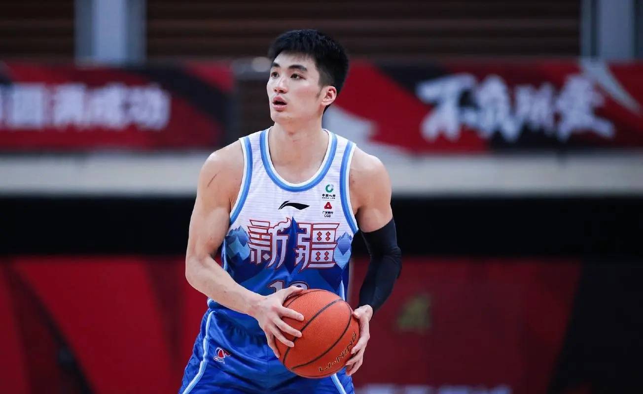 于德豪:斗牛犬式的后卫,继西热力江之后,新疆队又一个新的属性_防守
