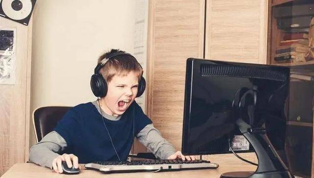 1993年,张治成成立麻阳帮,祸害广东近4年,行刑前跪地谢罪_工地_广州