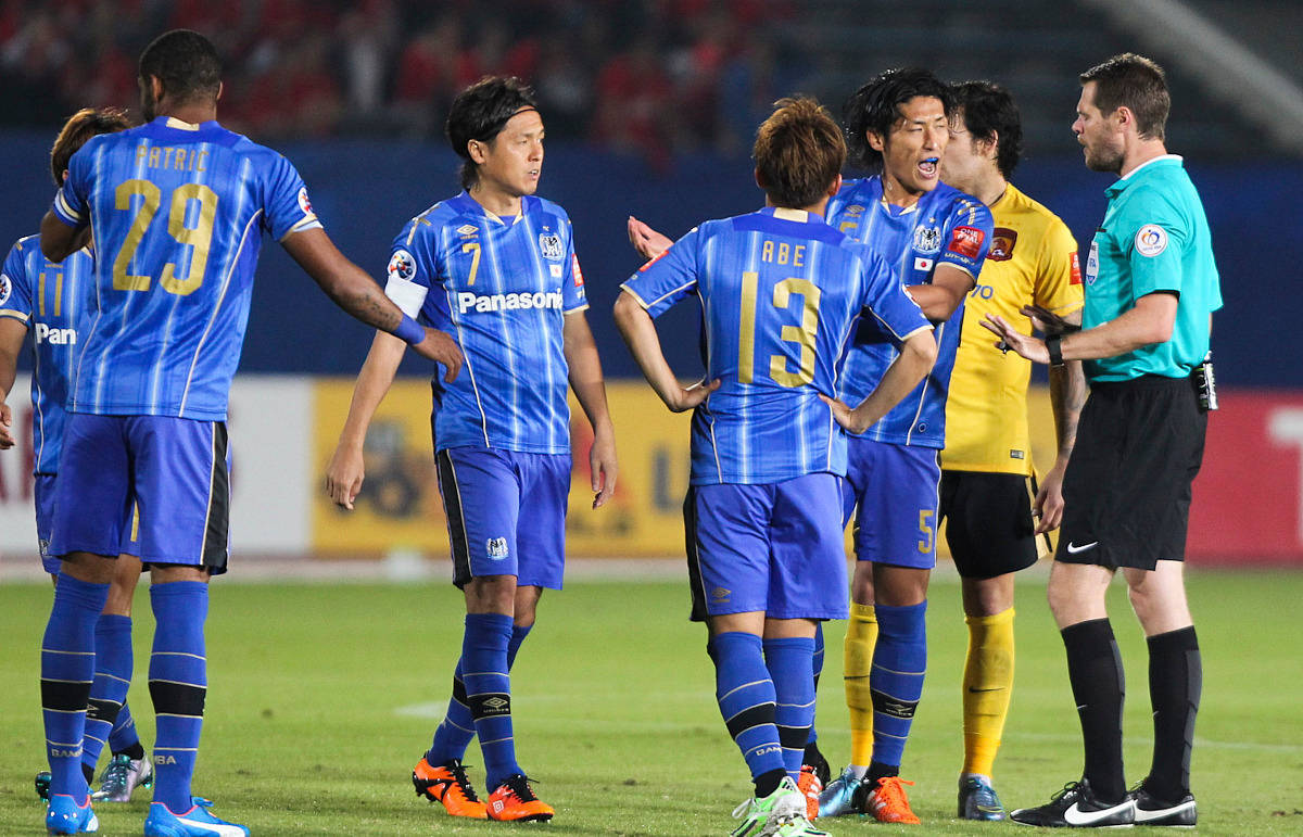 周三001亚冠杯甲府风林vs浙江队vs阿森纳vs塞维利亚_主场_联赛_近况