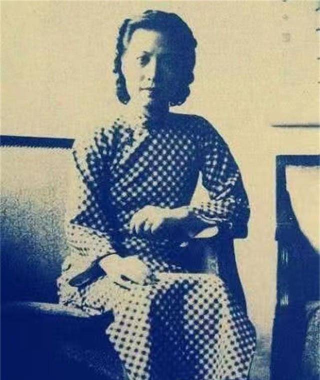 林桂生:扶持黄金荣上位后被抛弃,73岁时孤独死去,身旁无一亲人_上海滩
