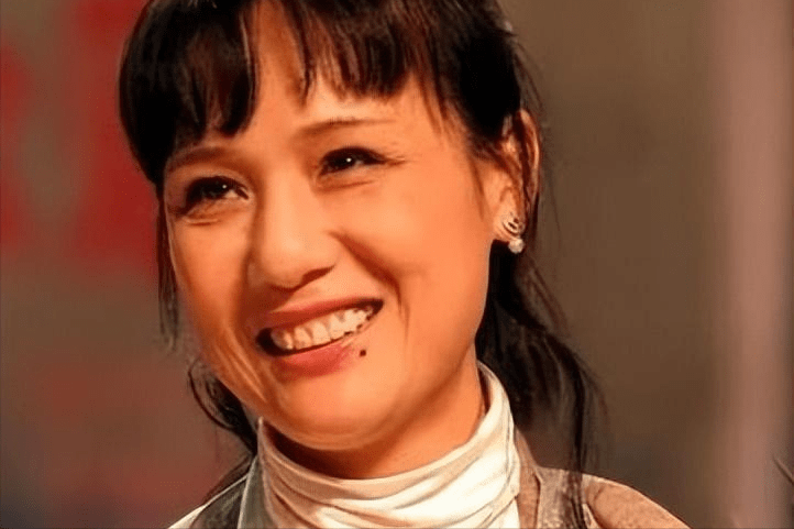 著名演员李建群:与男友同居27年,一生无儿无女,63岁遗憾离世