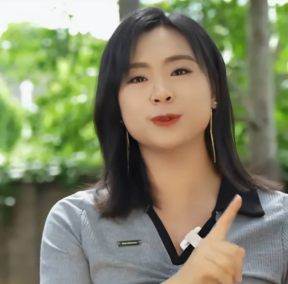 从北大才女到网红主播,刘媛媛的路走窄了_网络_演讲_人们