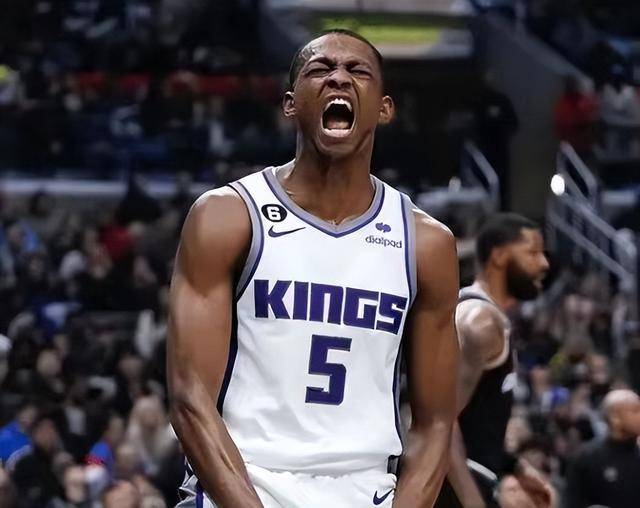 豪取三连胜,轰17分12助,力压格林史密斯成火箭新核_比赛_福克斯_萨博