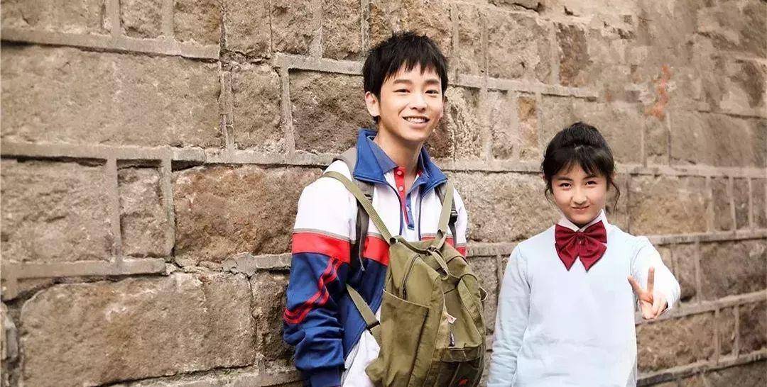 彭昱畅,张子枫,是如何从"假cp"混成"真兄妹"的?_王宝强_陈思诚_观众