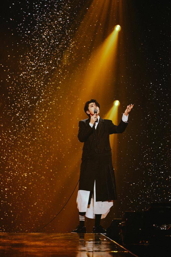 蔡徐坤原创音乐受好评 《梦》如童话般浪漫唯美_歌词_冬日_整首歌