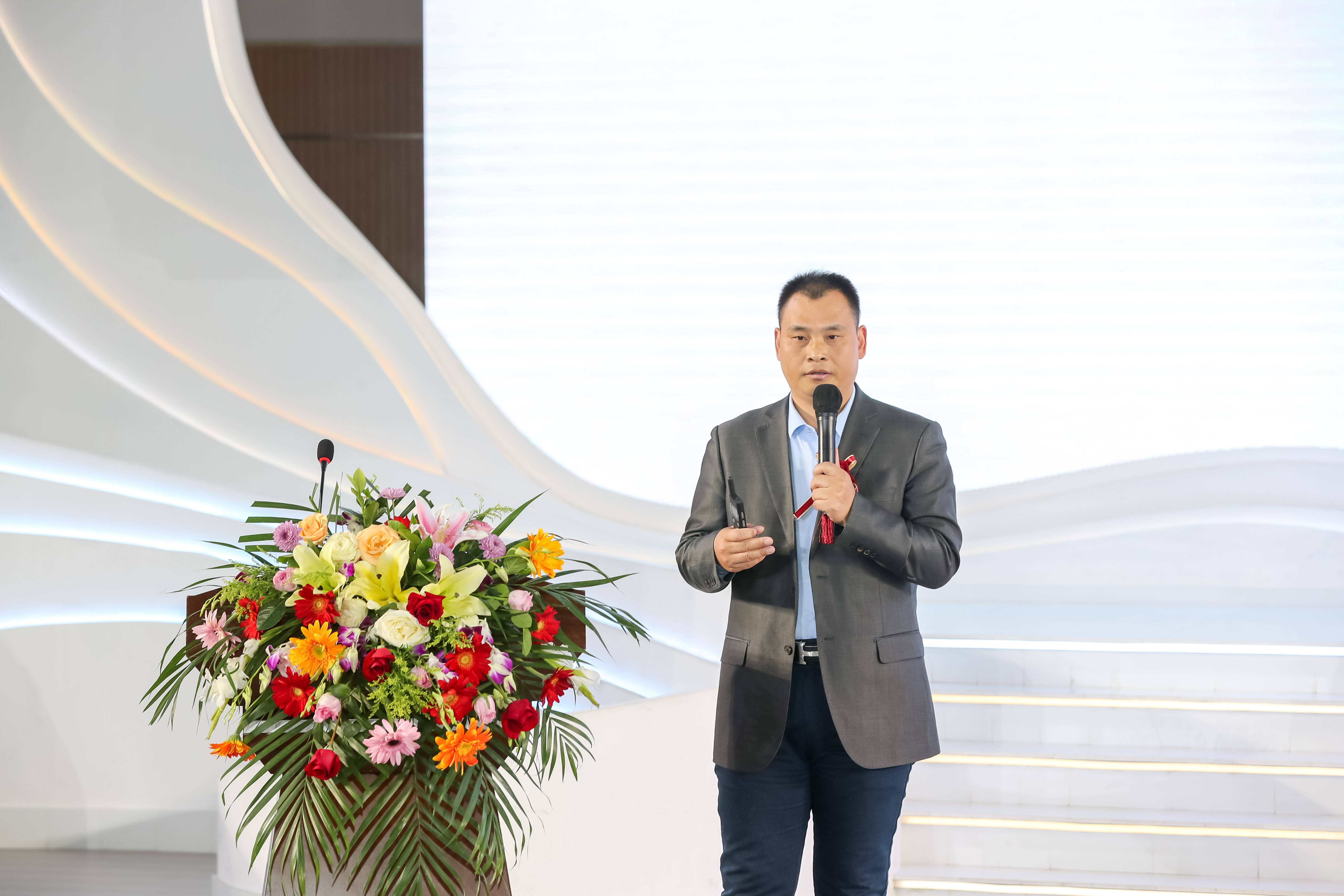内蒙古自治区残疾人福利基金会,龙多多"自闭儿童肠道菌群筛查项目"