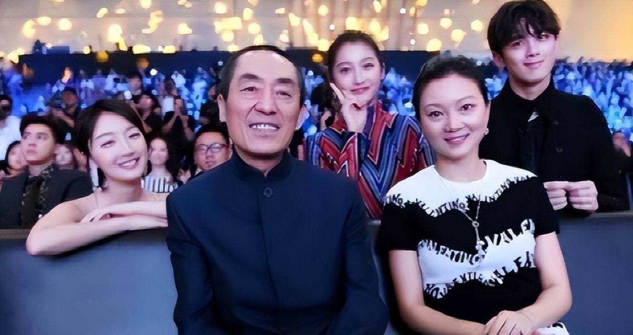 当姜文老婆和张艺谋老婆同框时,独立女性和养尊处优的女性差距有多大