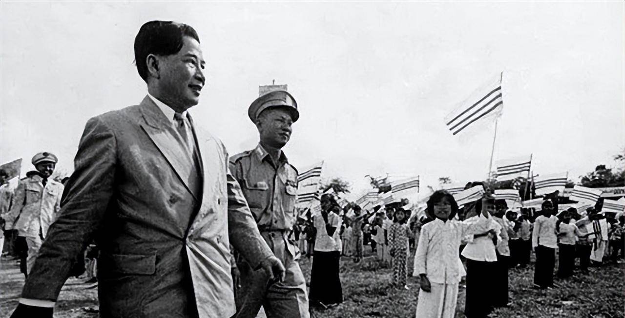 实拍1965年南越西贡公开处决投机倒把行为,审判结束立马就被枪毙
