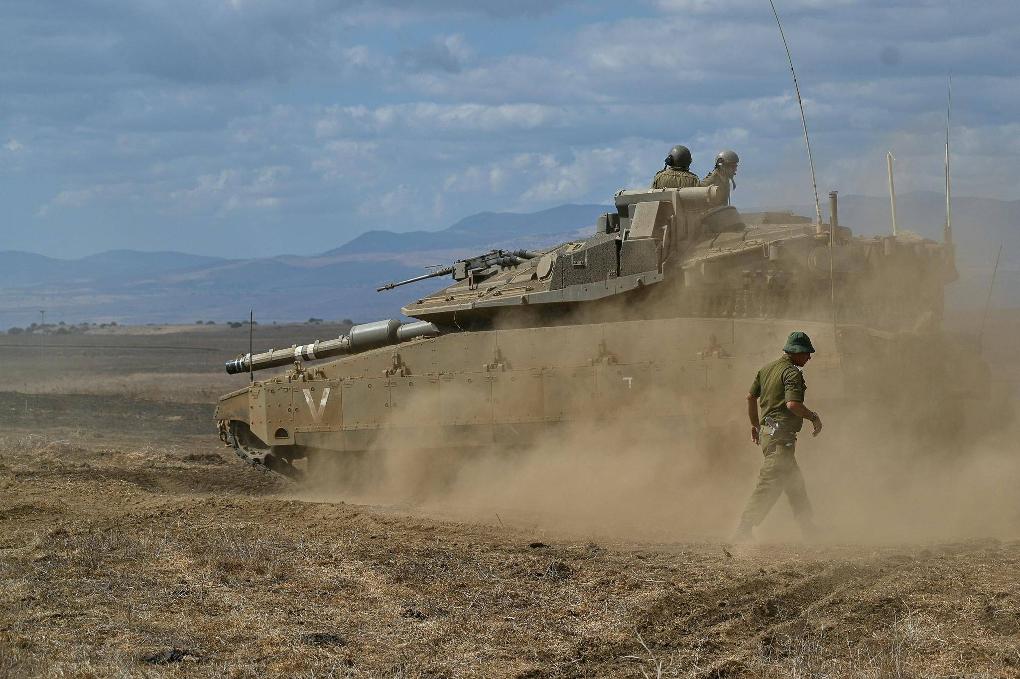 以色列全力进攻加沙,美加大军援,哈马斯悍不畏死,还有何高招?