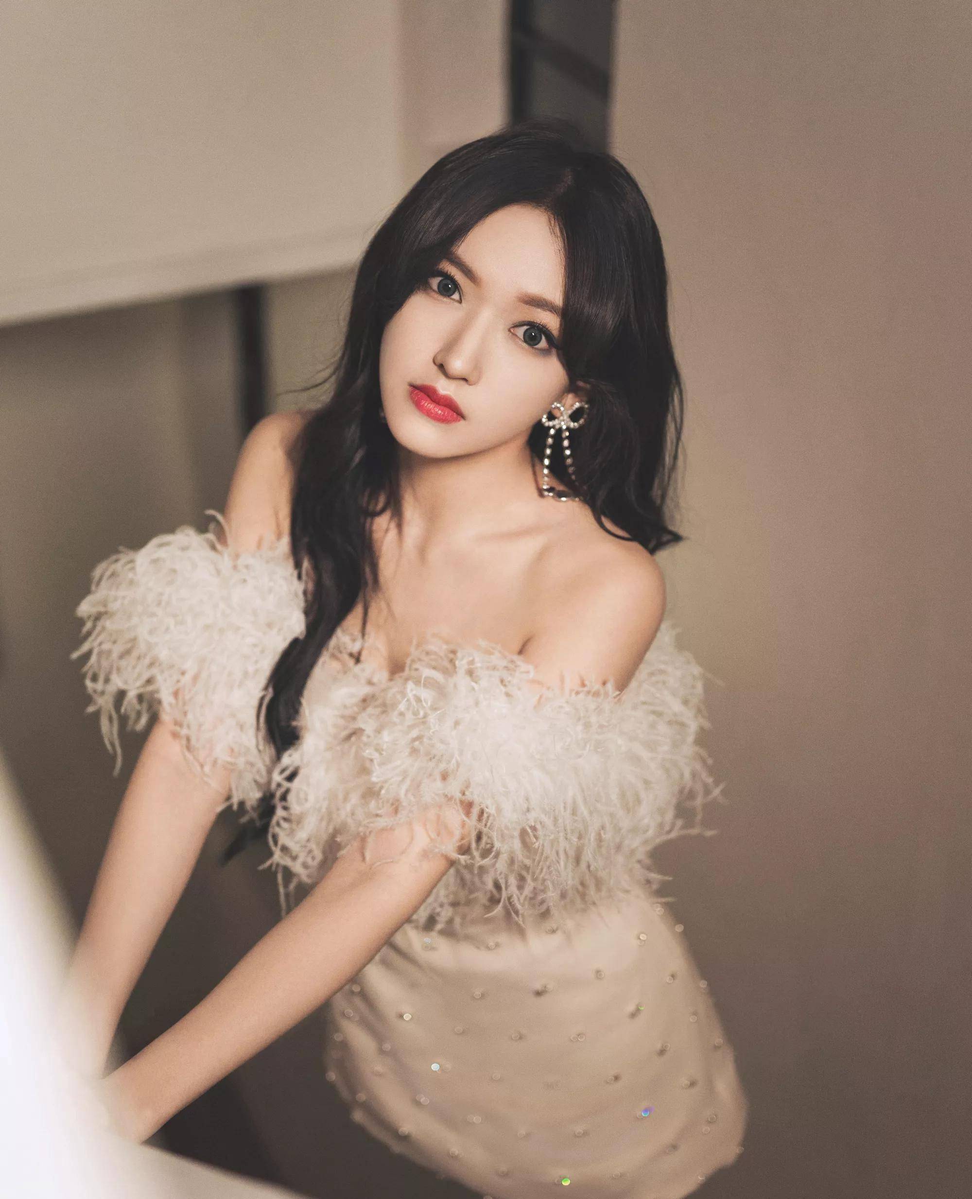 25岁程潇,魔鬼身材性感尤物!_演技_观众_角色