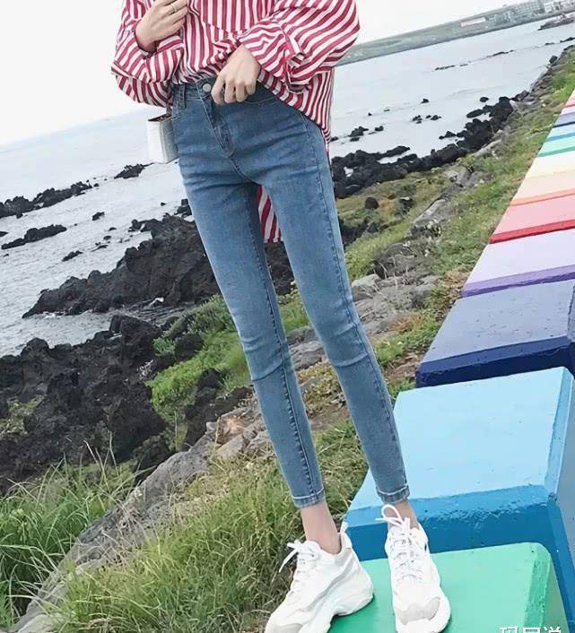 仅腿细能穿,腿粗女生凹出大象腿_效果_牛仔裤_身材