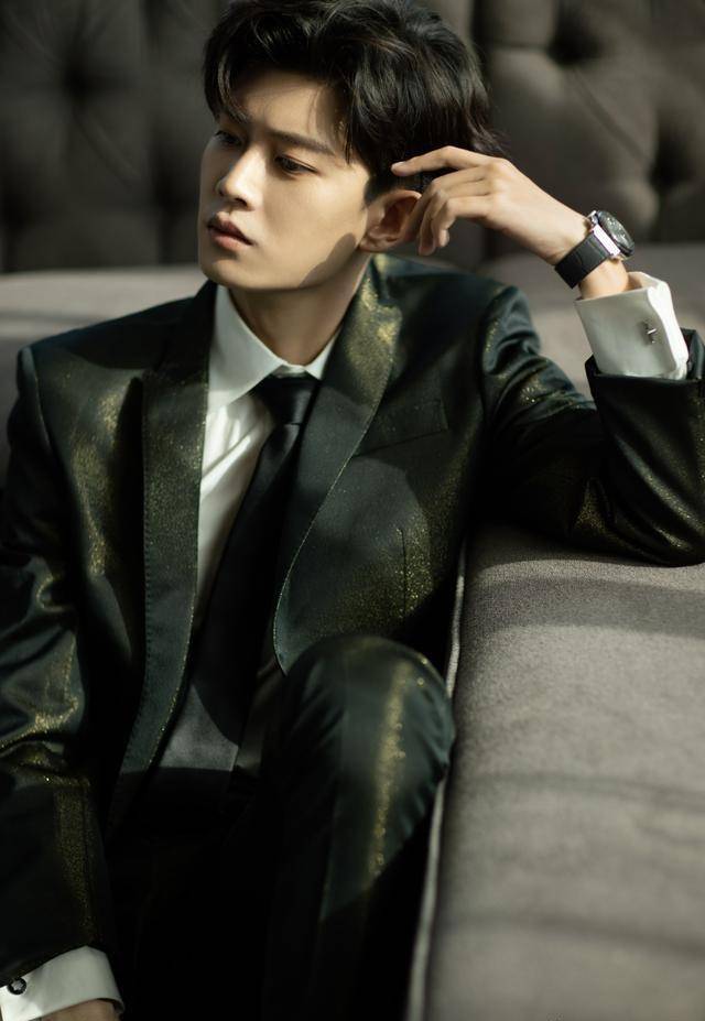 平平无奇古天乐,相貌平平周生辰,那些丑到心里却惊艳了时光的人_角色