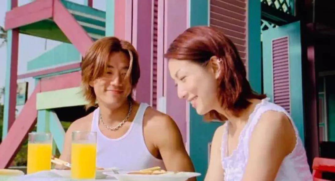 与杨千嬅的主演的香港爆米花爱情电影《天生一对》《花好月圆》多么