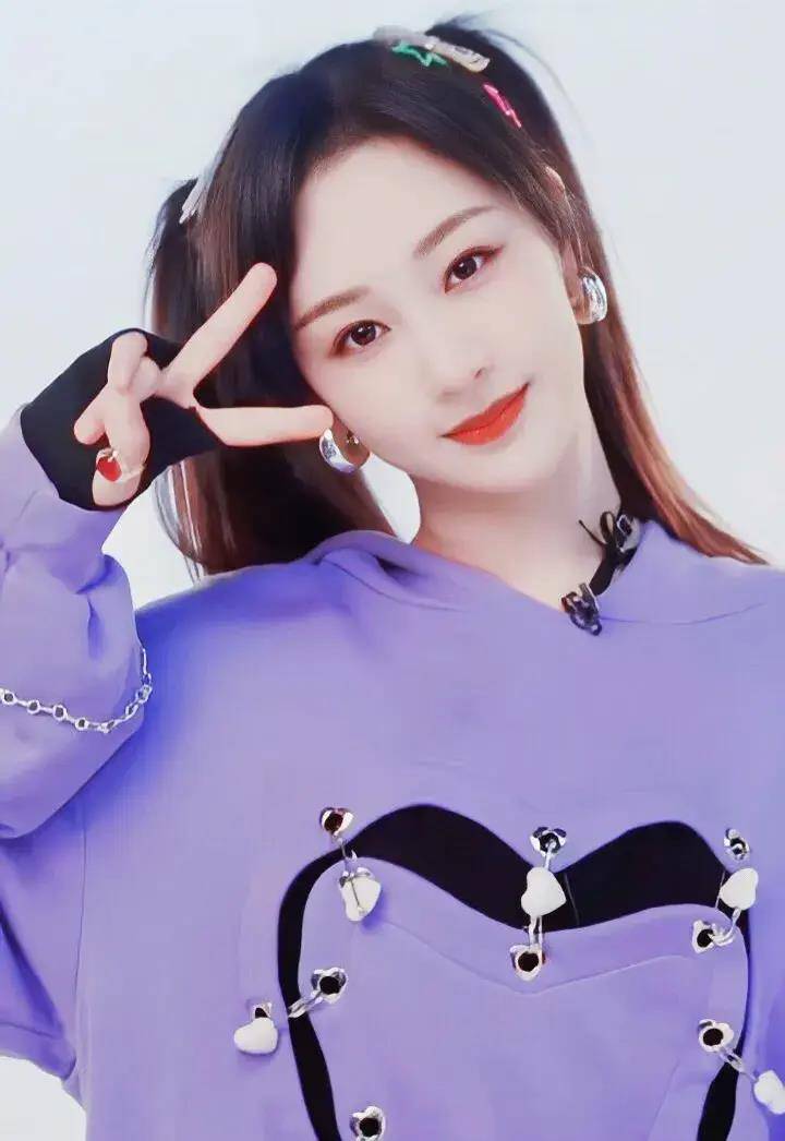 杨家四姐妹大小姐杨幂,二小姐杨颖,三小姐杨紫,小小姐杨超越_美人