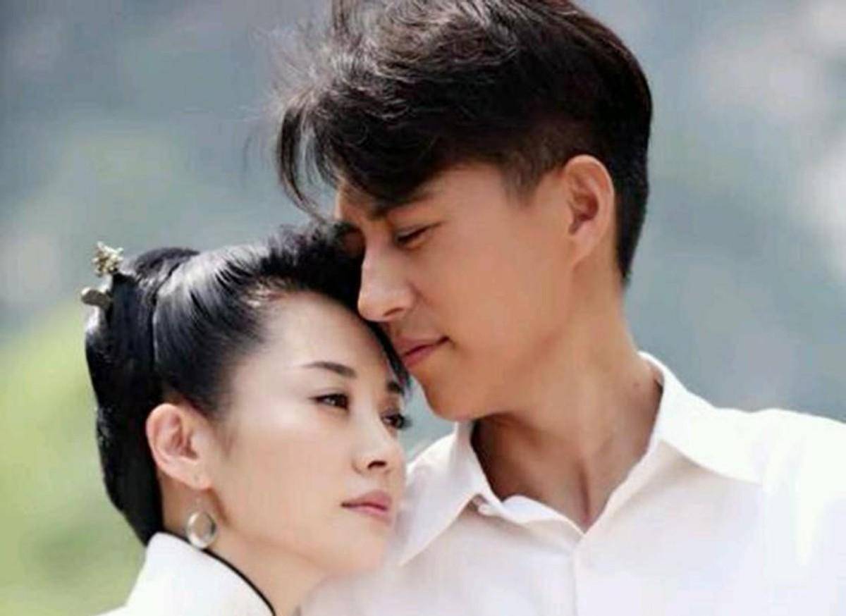 抗战剧《来势凶猛》,靳东和许晴联手打仗,非常有趣,值得熬夜观看_马