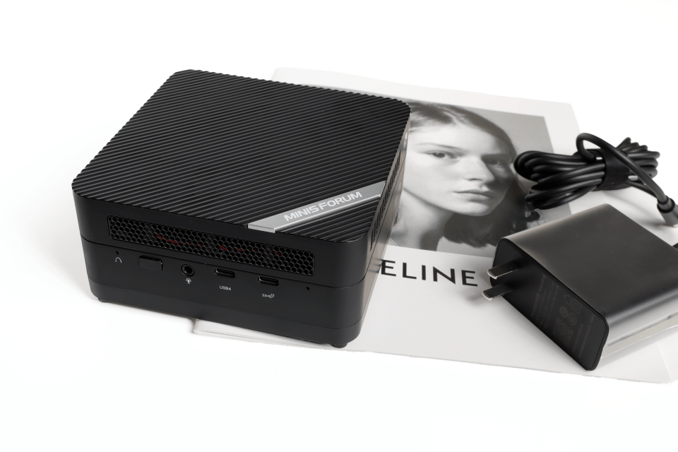 铭凡UM690S迷你主机实测：小巧精致，性能卓越，双风扇散热，火力全开！