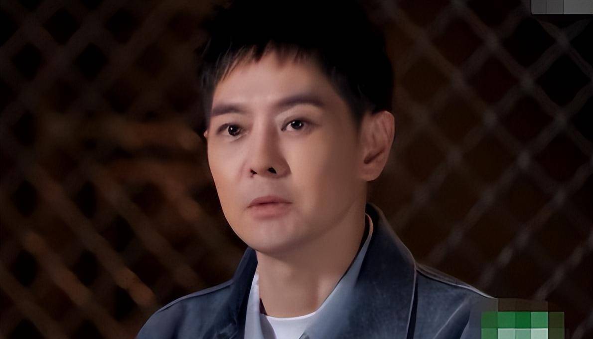 时隔20年,8位男星再扮成名角色,有人胖若两人,有的"爷青回"_乔振宇