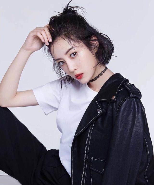 舒畅和刘诗诗剪同款短发,30岁左右的她们,网友:李溪芮的更美_造型