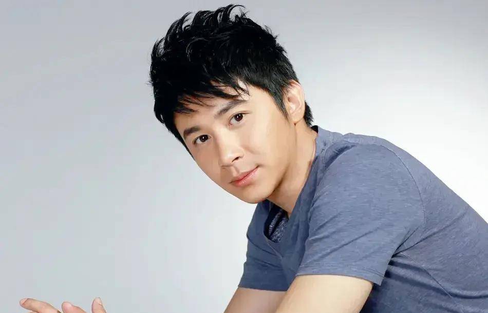 《珠江人家》张浩天:30岁害怕被剩下,40岁有俩娃,有演技却不火_陈卫成