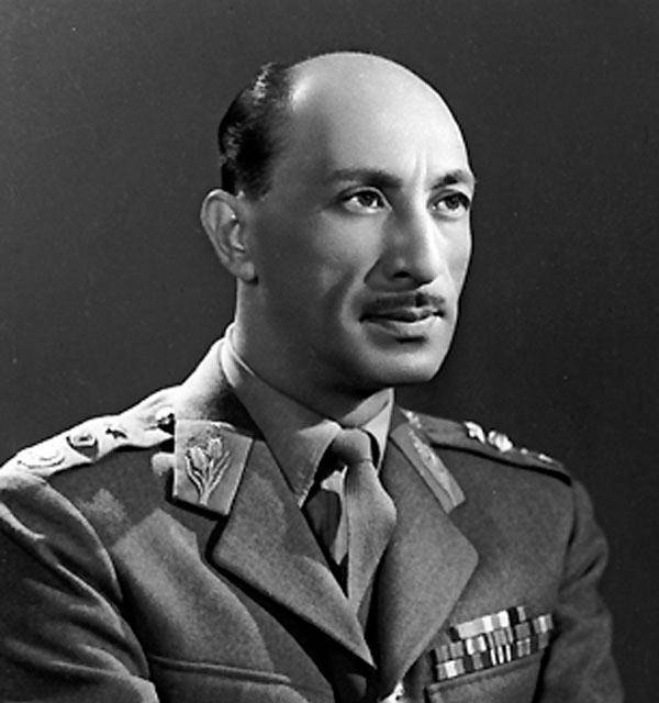 阿富汗末代国王让百姓过上富裕文明的日子,他却被废黜了_查希尔_生活