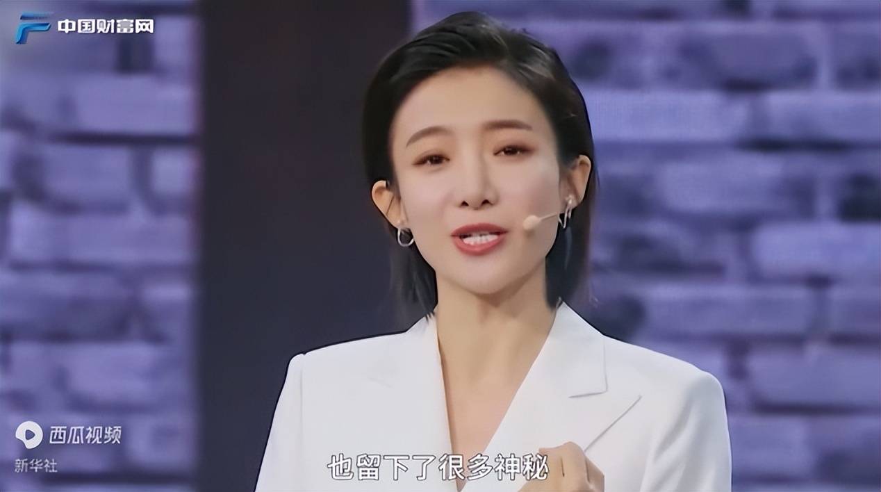 蔡紫:接受官媒专访,谈4年前作为主持人大赛冠军却为何放弃央视_毕天骄