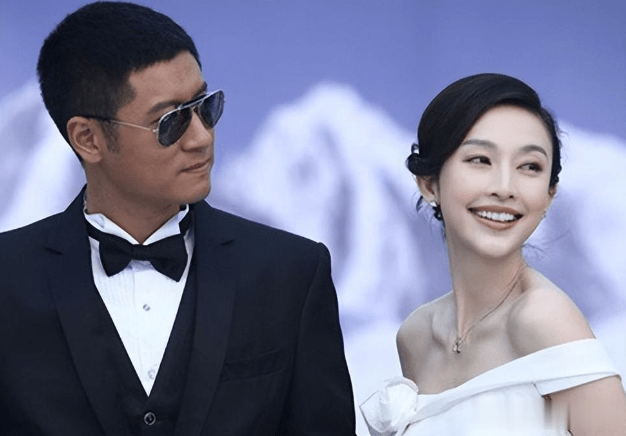 "老实人"任重甘愿成为接盘侠,迎娶内娱第一女海王,网友:绝配_孙骁骁