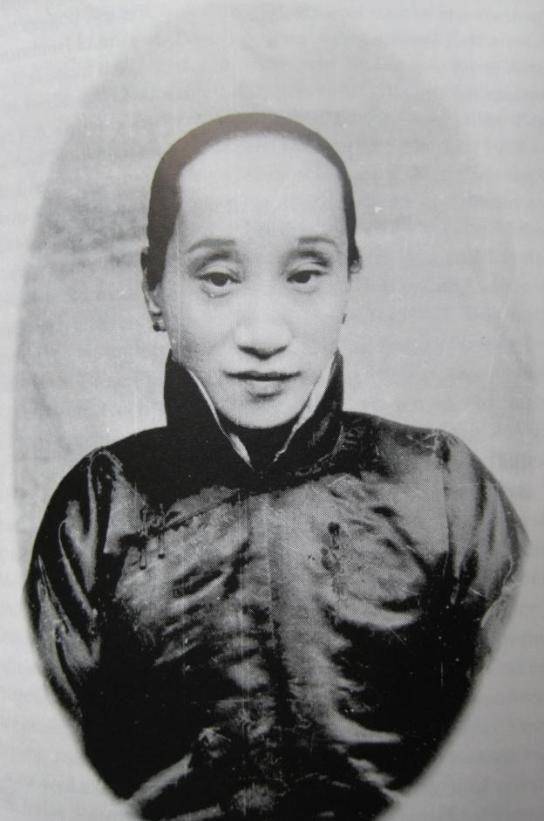 鲁迅原配妻子朱安,一生无爱默默付出,晚年一句话听哭无数人_许广平