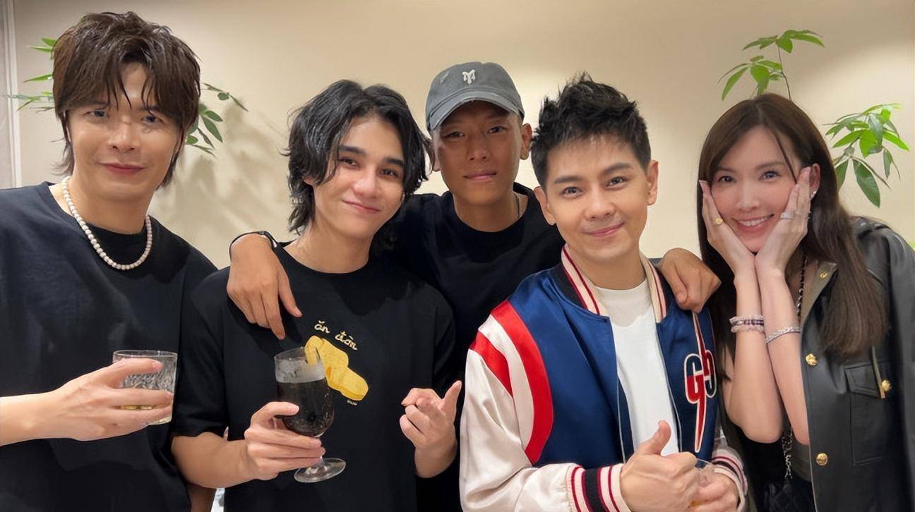 "披学"场外又加一笔,谢娜王耀庆说林志颖是总冠军,网友不买账_陈楚生