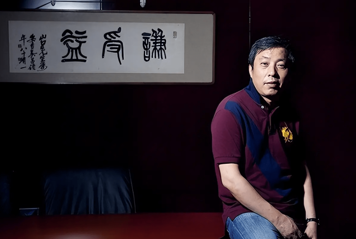 刘益谦甩卖收藏品套现几亿,还持有几百亿资产,曾是出租车司机_时候