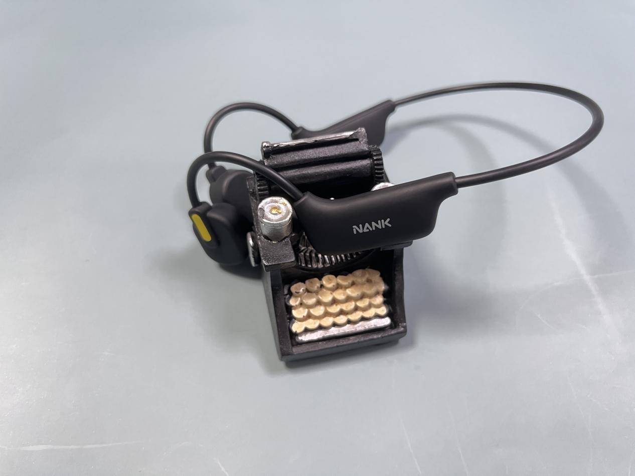 骨传导耳机的危害性有哪些方面，骨传导耳机的危害性和优点详细分析